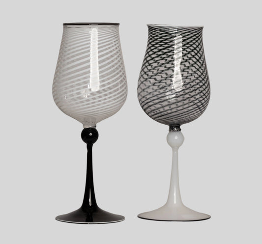 Murano Noir Wine Glasses