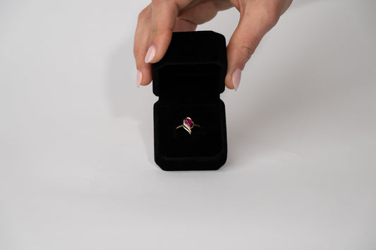 Pear Ruby and Diamond 18k Yellow Gold Ring